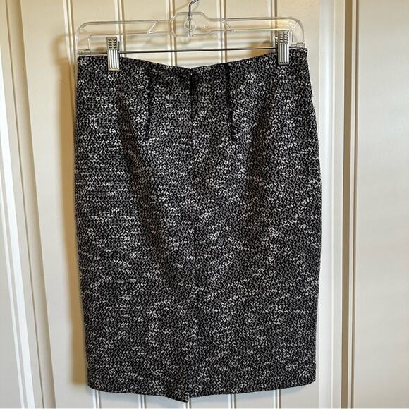 Ann Taylor women’s skirt size 6 grey pencil - Picture 3 of 6